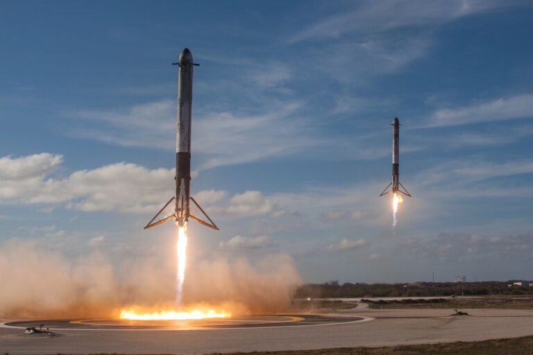 spacex-rocket
