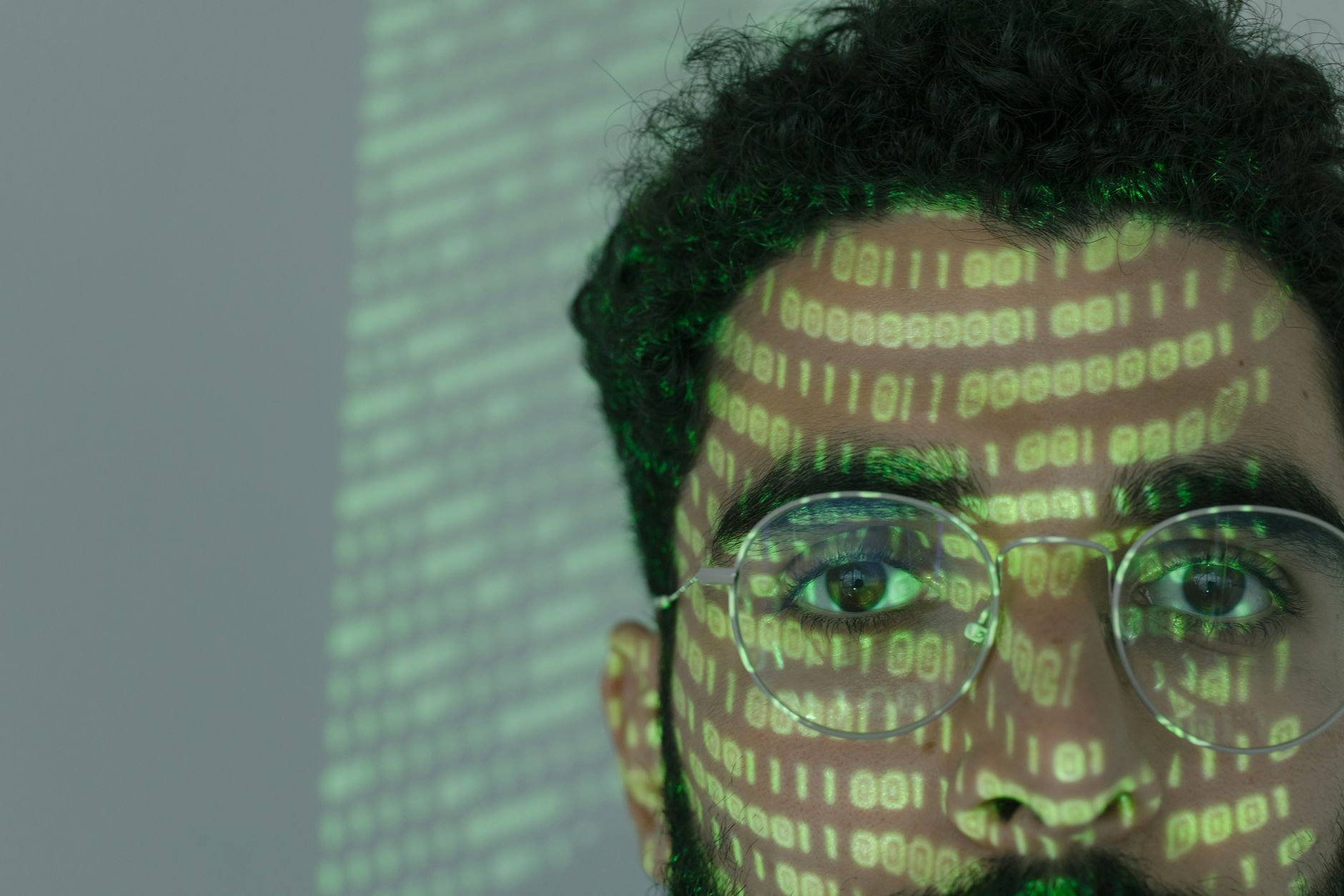 OpenAI priznala chyby pri hacku Hugging Face, no otázok pribúda