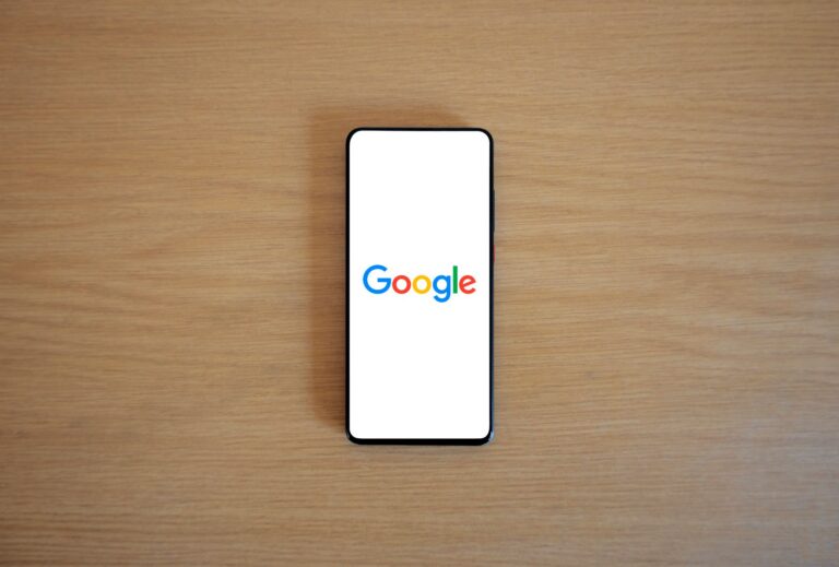 Najlepšie Google Pixel telefóny 2026: Porovnanie, funkcie a príslušenstvo
