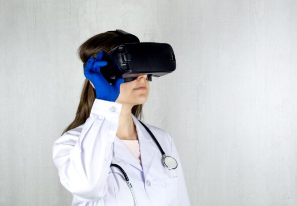 AI lepšie diagnostikuje ako lekári? Nová štúdia vyvoláva vášne
