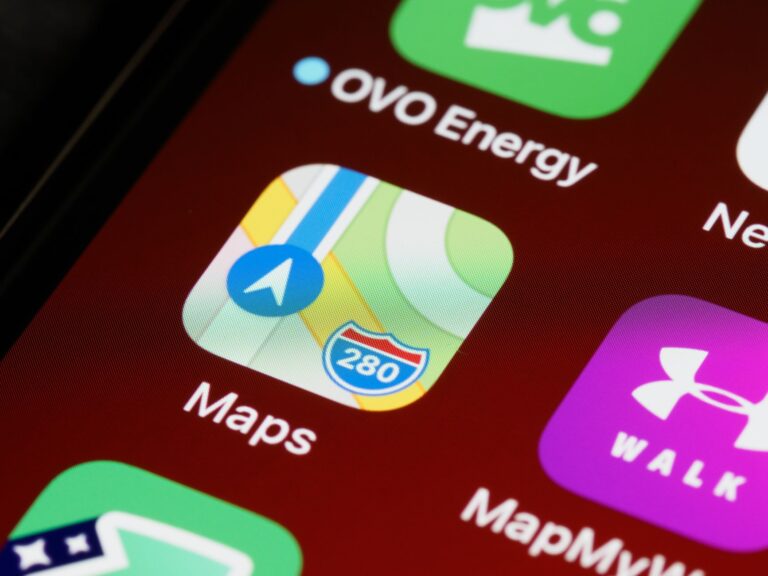 Google Maps už ukazuje jazero America namiesto Ontária. Trumpov rozkaz zabral