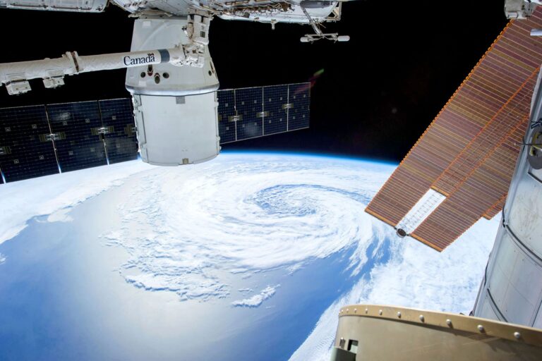 El Niño a saharský prach utlmili atlantickú hurikánovú sezónu, no hrozba pretrváva