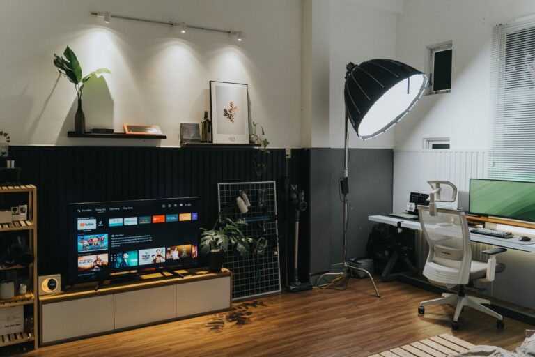 Micro RGB televízory na Slovensku už pod 1 000 eur, konkurujú OLED