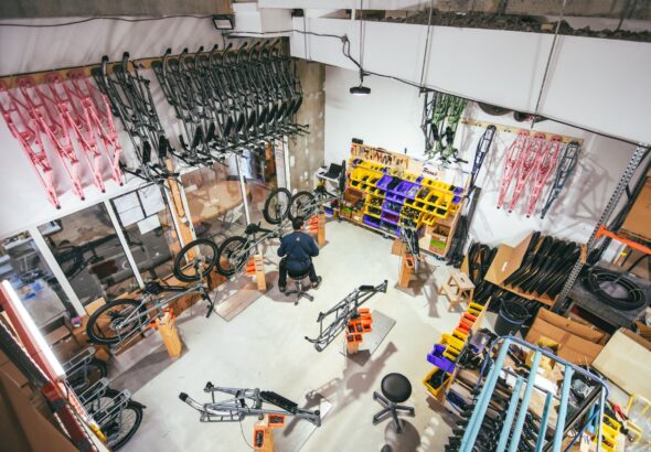 Elektrobicykle v EÚ čelí kríze: chýbajú servisy a technici