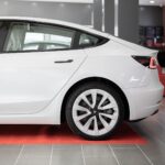 Tesla s raketovými tryskami je dostupná aj na Slovensku, no má zásadný háčik