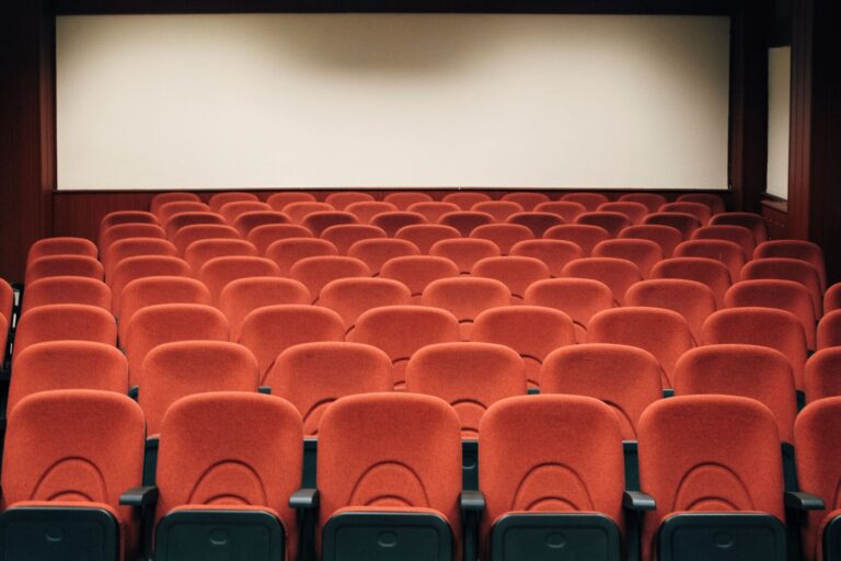 Netflix a kiná chystajú na koniec roka silnú filmovú nádielku