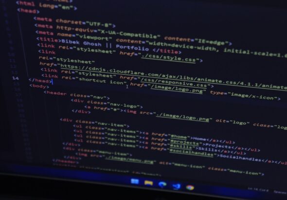 AI nástroje odhalili staré diery v PHP. Útočníci ich začali zneužívať